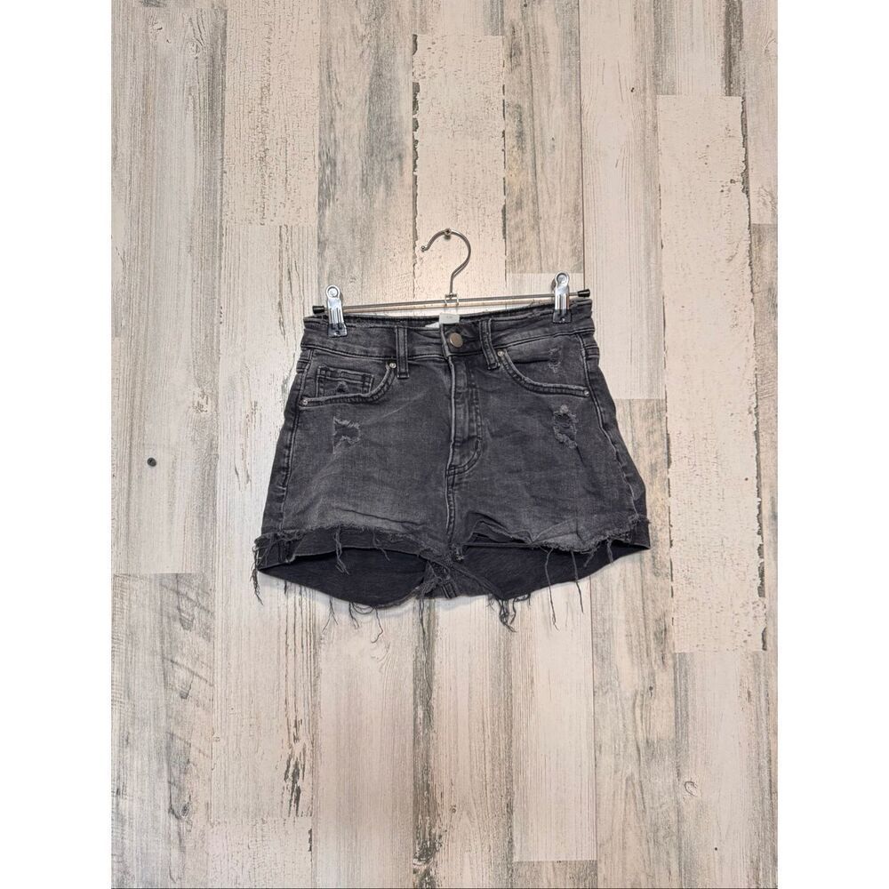 H&M Divided Black Distressed Denim Shorts Womens Size 2 High Waisted Raw Hem Fra